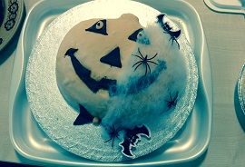 Pickfords Halloween cake