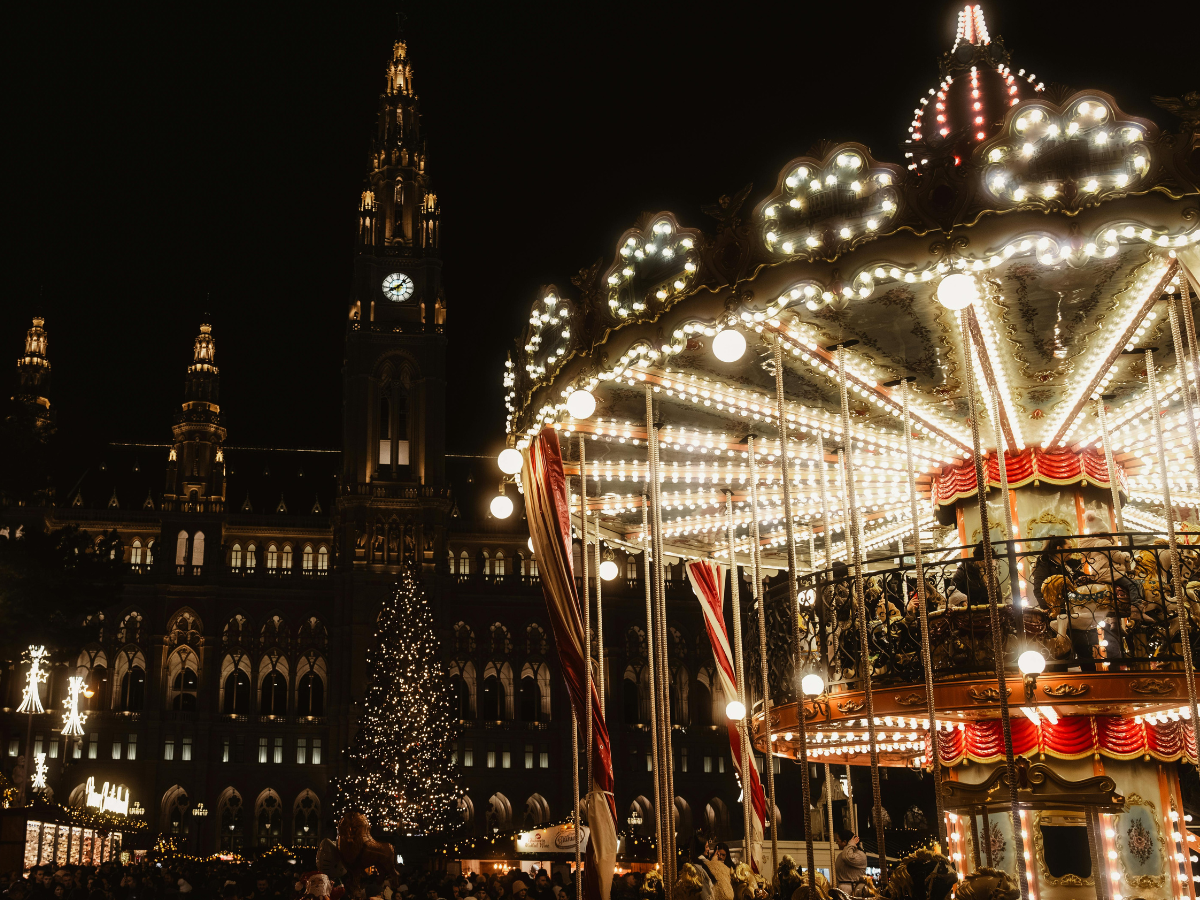 Edinburgh christmas market during winters