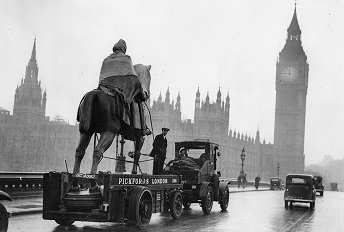 pickfords moves earl haig statue to whitehall